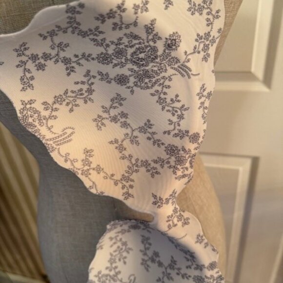 Victoria Secret push up bra size 38C - Picture 3 of 4